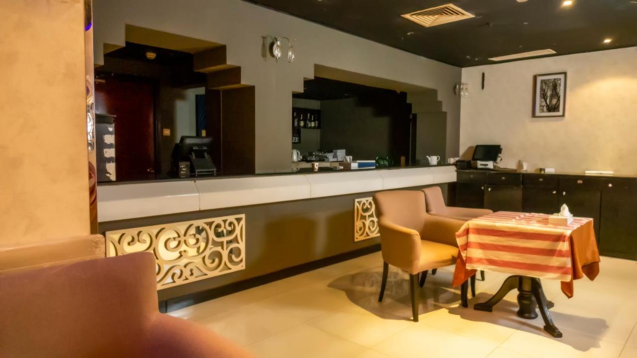 Manama Tower Hotel Bagian luar foto