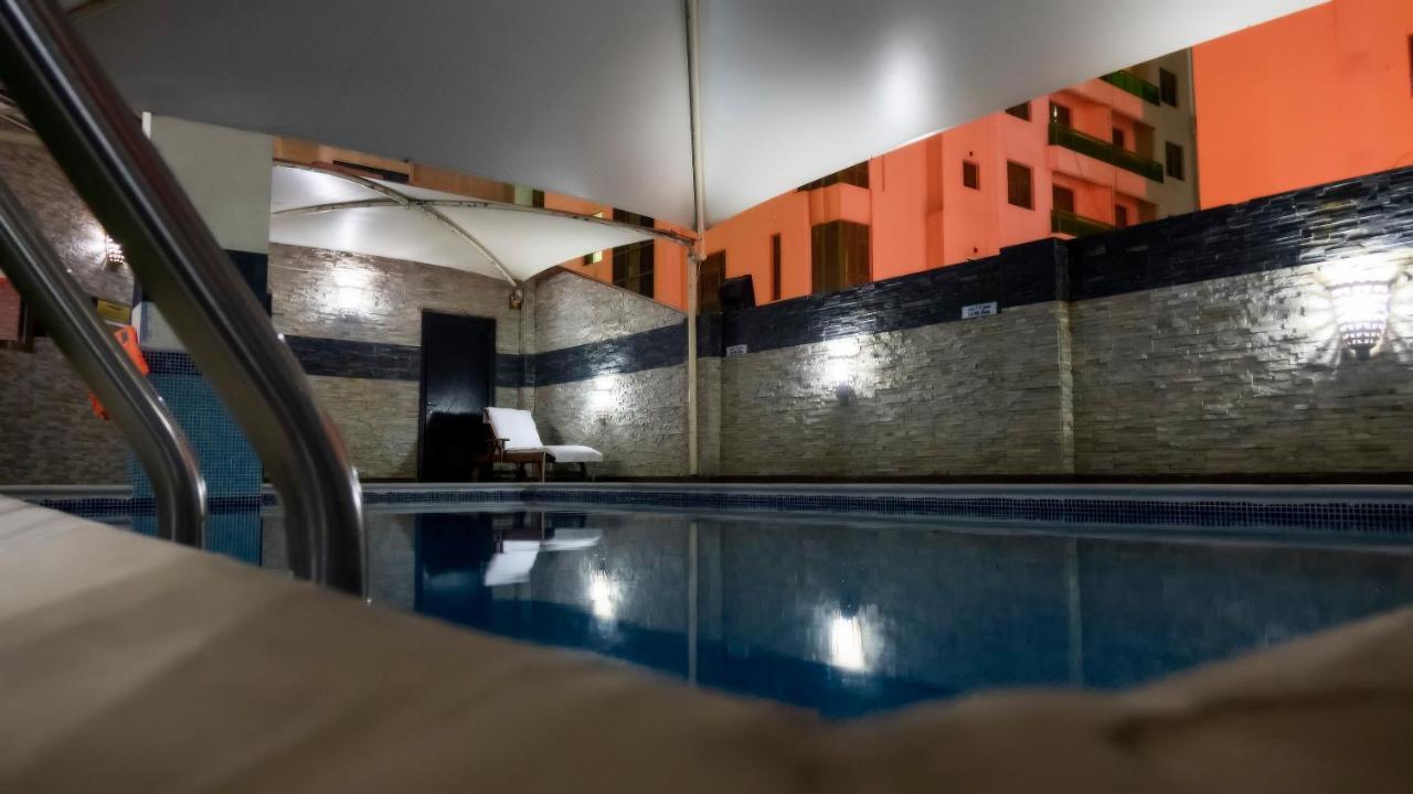 Manama Tower Hotel Bagian luar foto